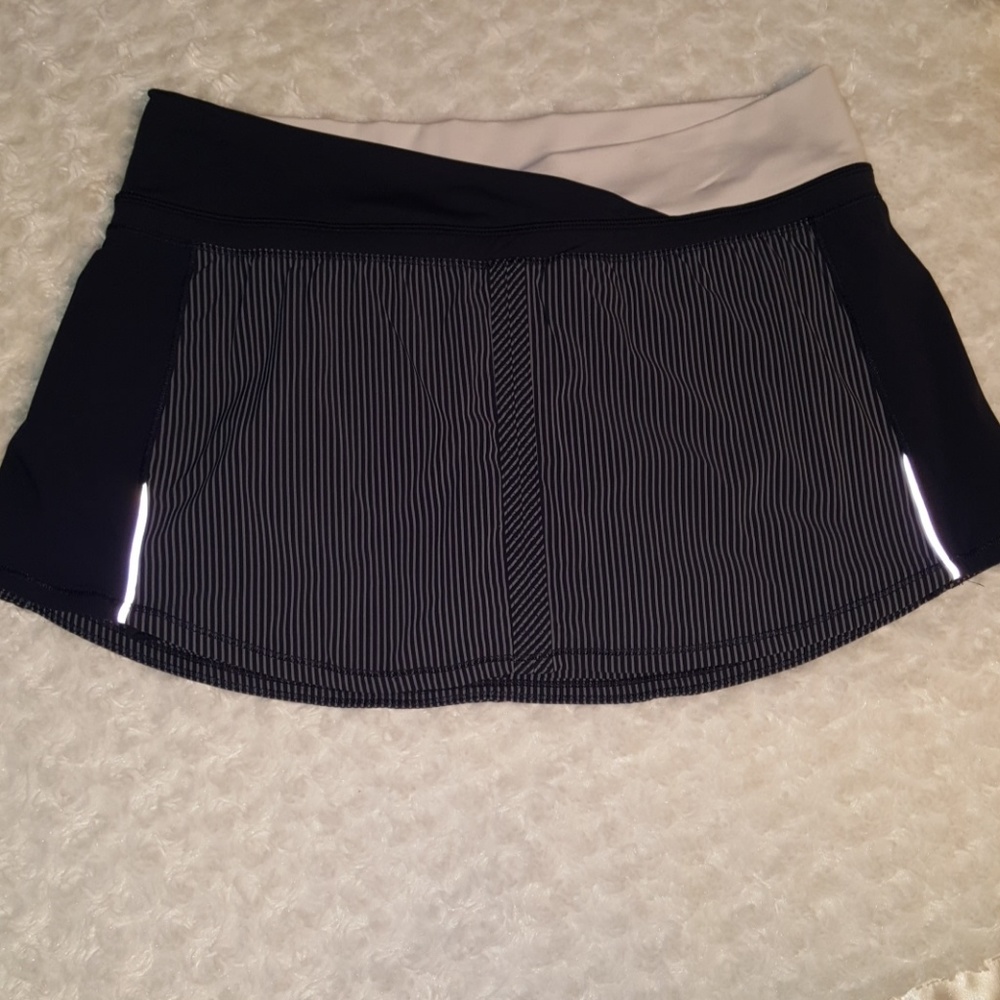 LULULEMON SHORT
